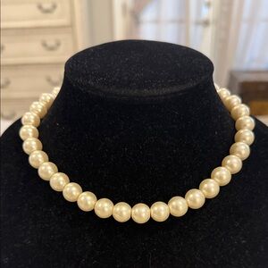 Vintage Cream Beige Faux Pearl Beaded Choker Collar Statement Necklace